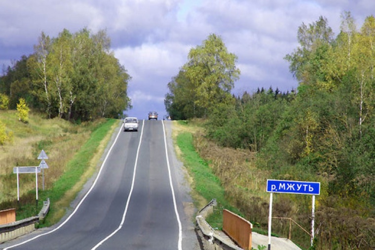 Калуга медынь. Река Мжуть в Можайске. Дорога Верея Медынь. Медынь Московская область деревня. Можайск Калуга трасса.