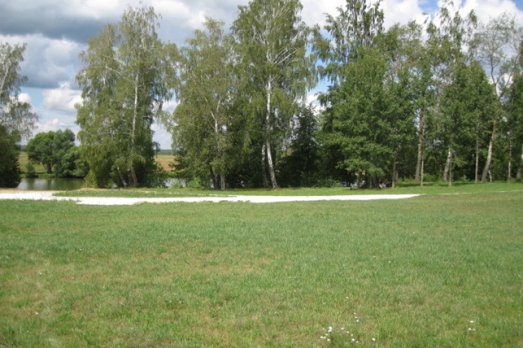 Земельный участок в деревне Малышево 